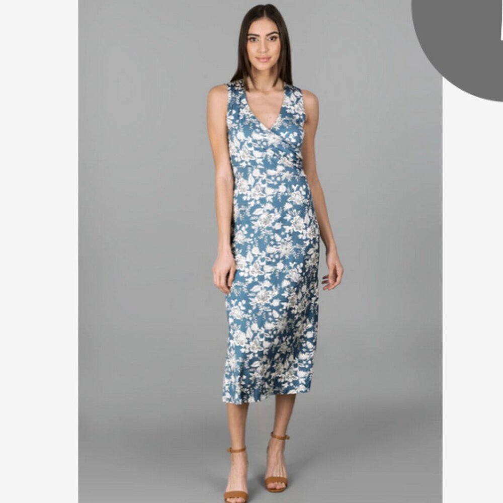 White and Blue Sleeveless French Style Travel Dress by Kiragrace